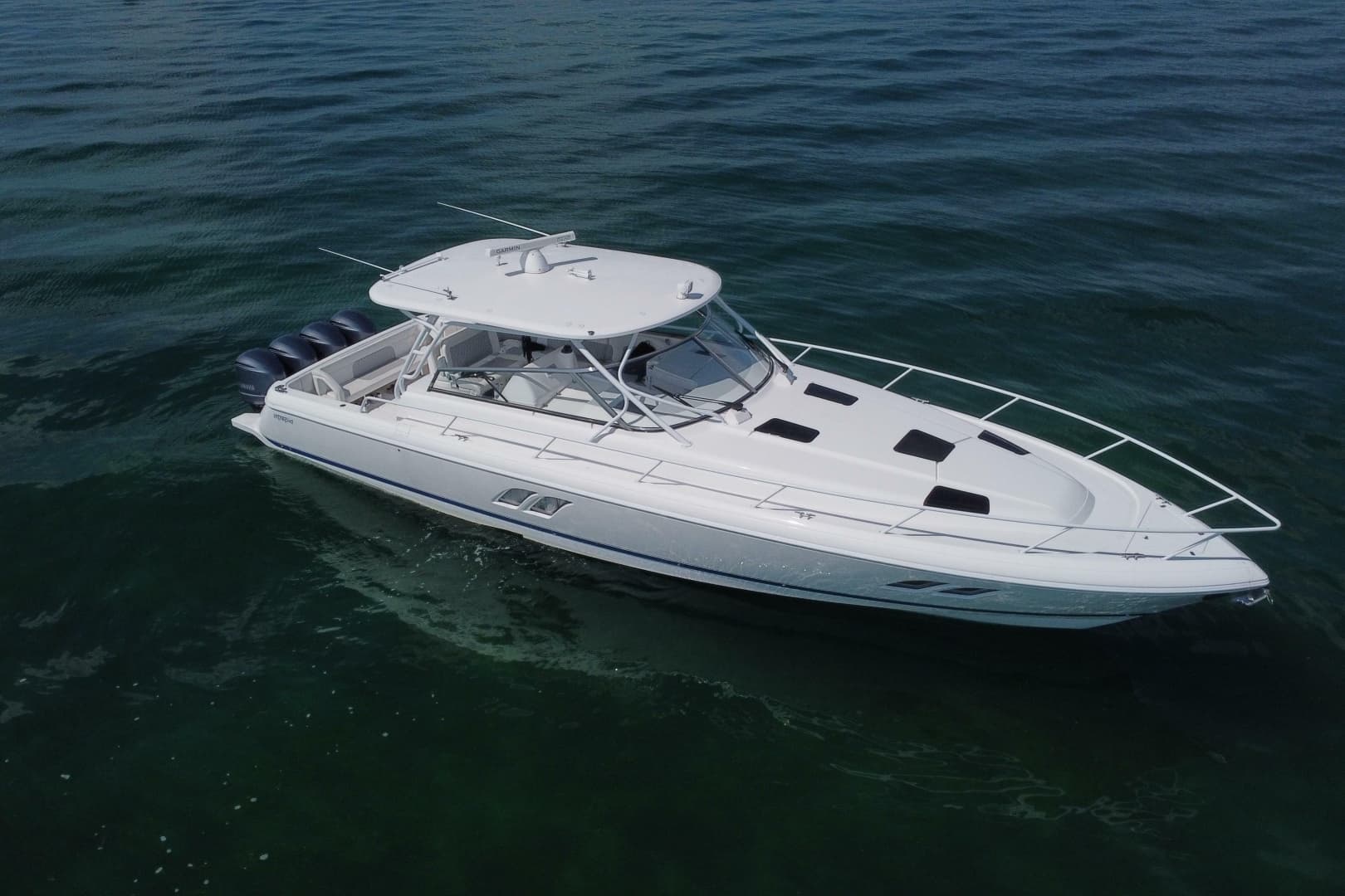 2017 Intrepid 475 Sport Yacht