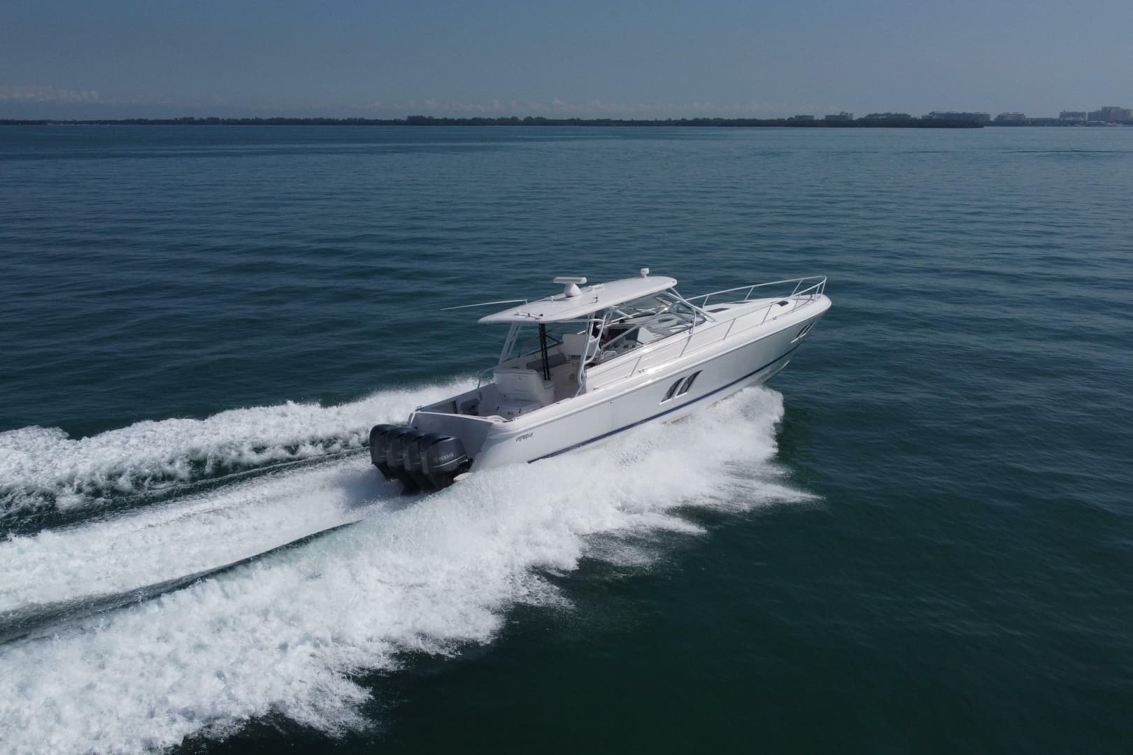 2017 Intrepid 475 Sport Yacht