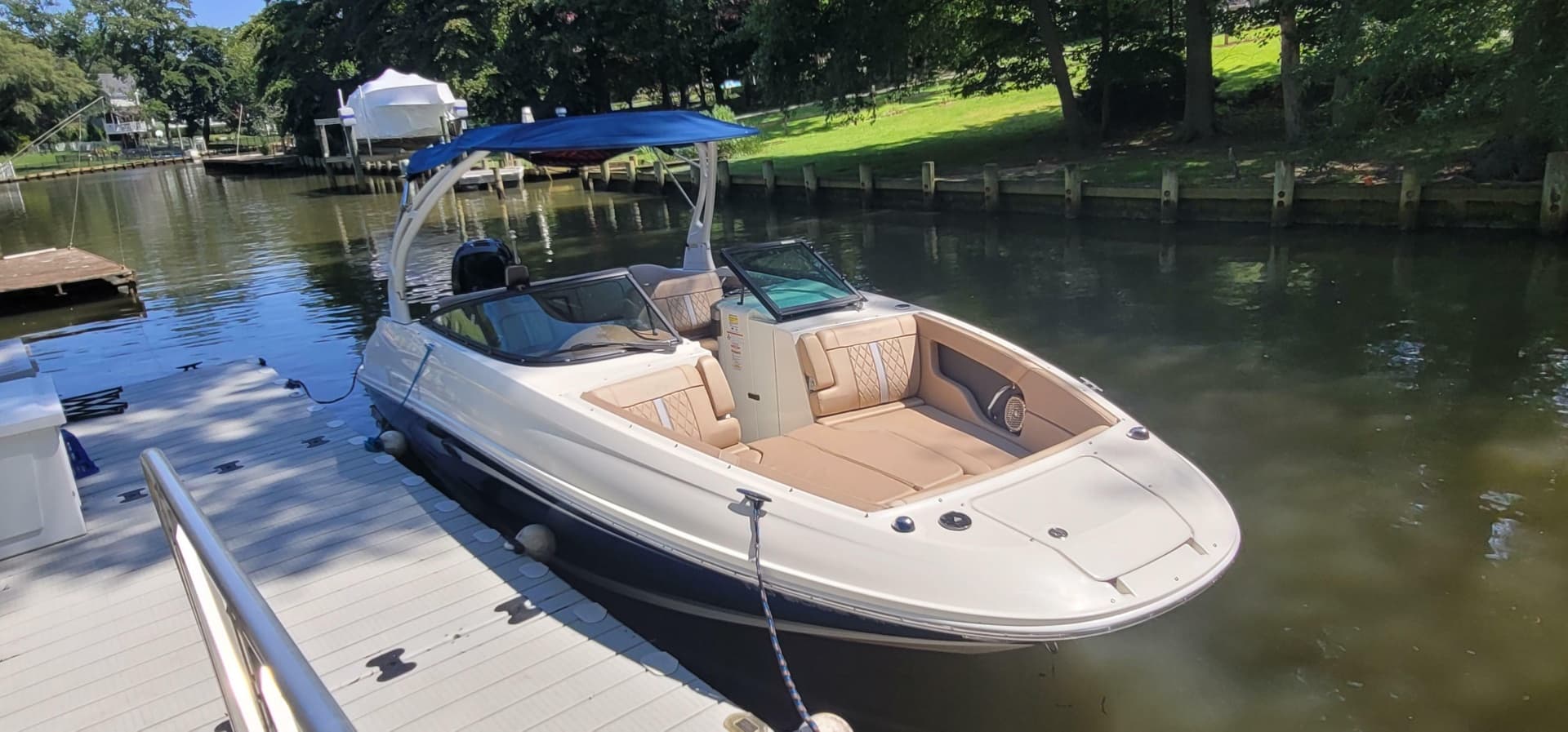 2017 Sea Ray SDX 240 Outboard