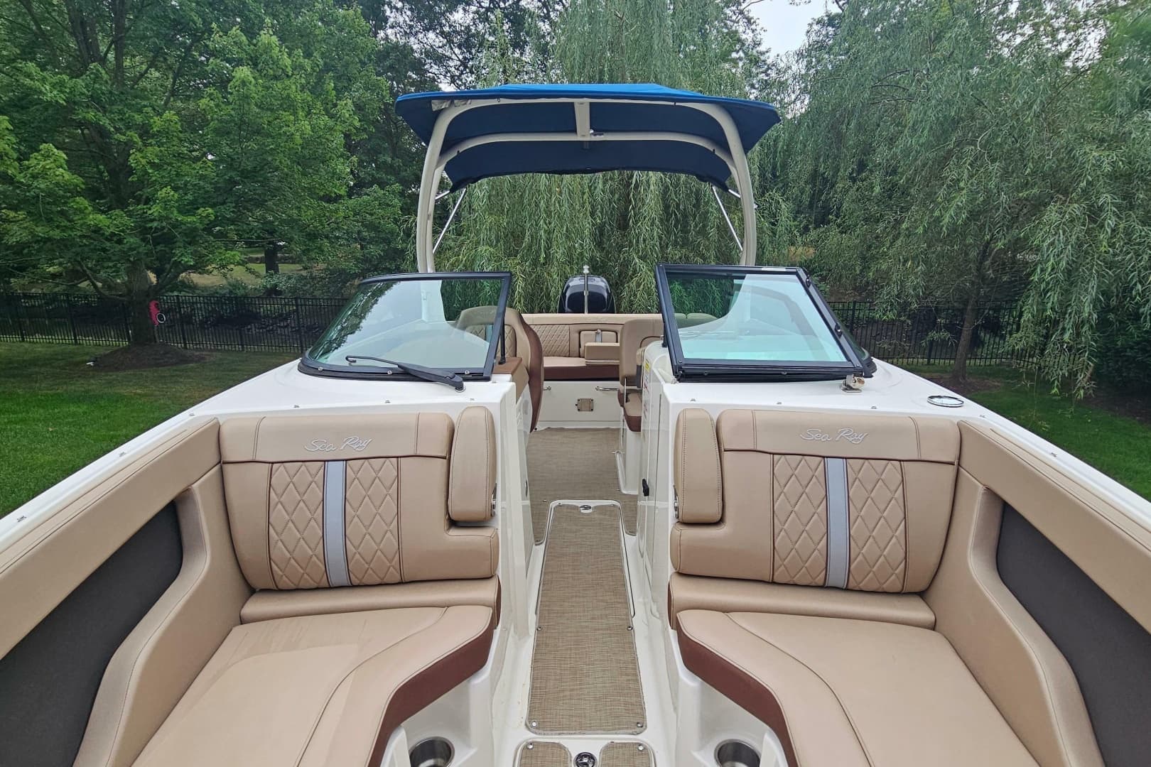 2017 Sea Ray SDX 240 Outboard