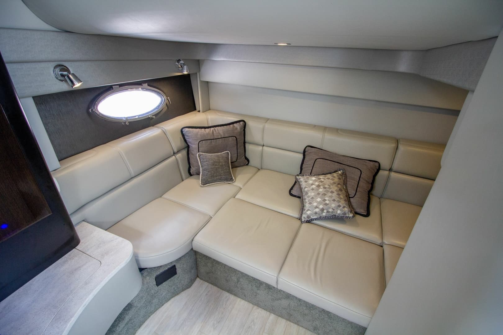 2016 Formula 40 Performance Cruiser