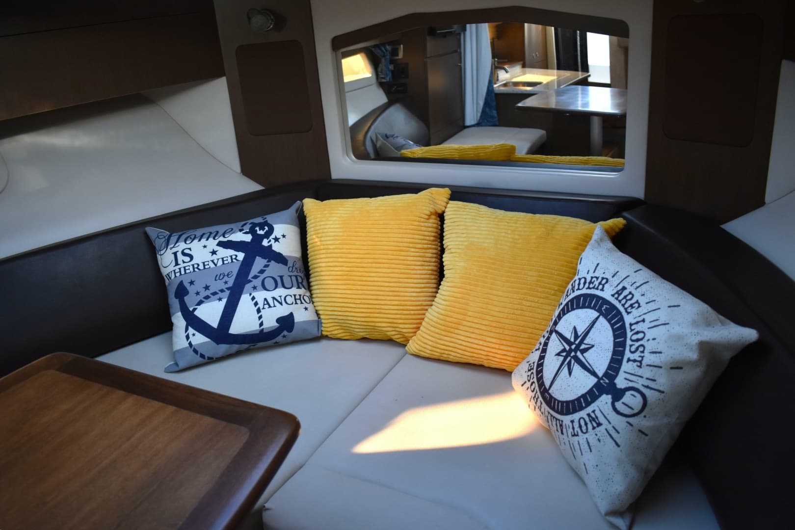 2016 Sea Ray Sundancer 310