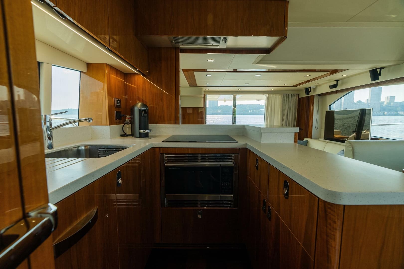 2016 Sunseeker Manhattan 65