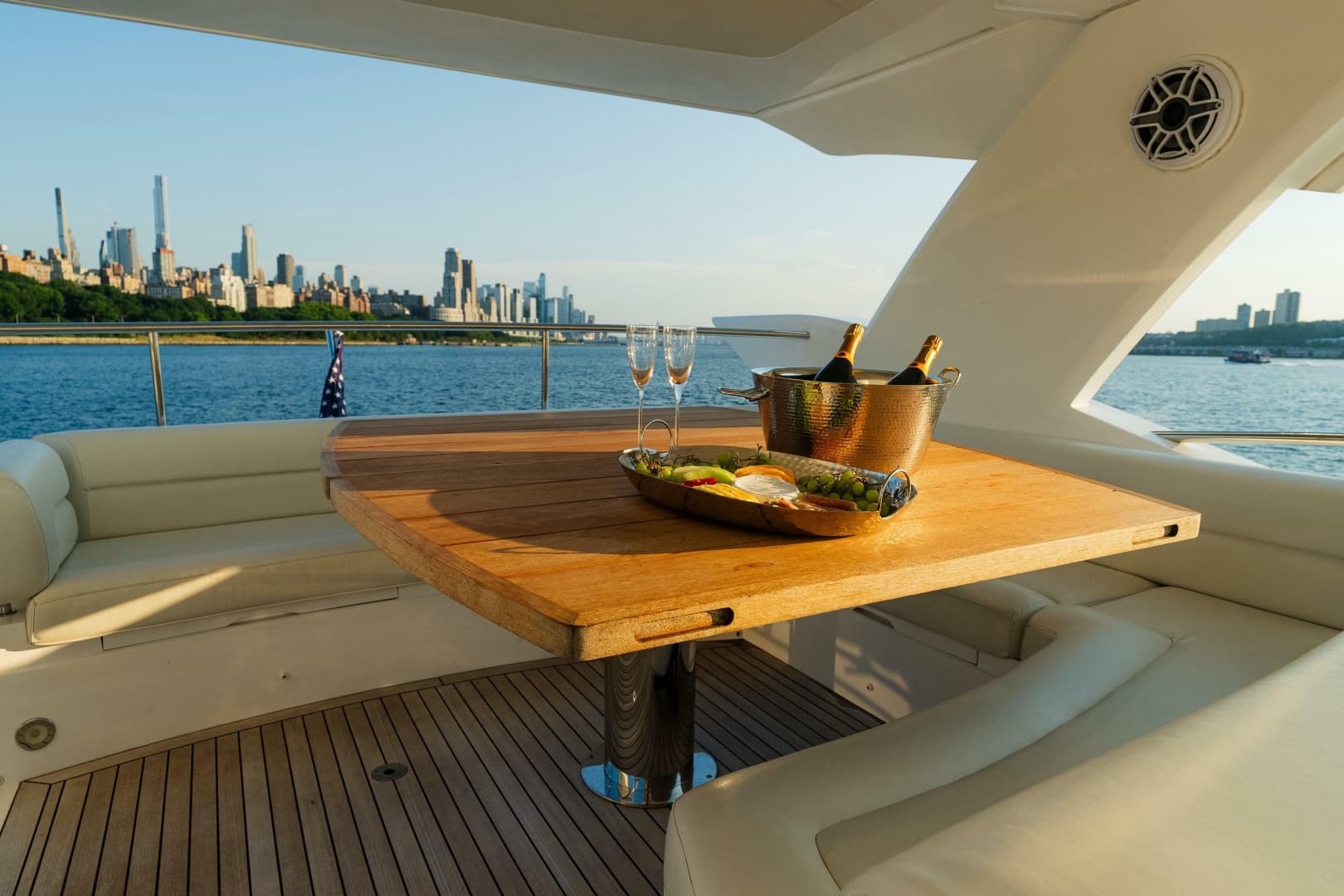 2016 Sunseeker Manhattan 65