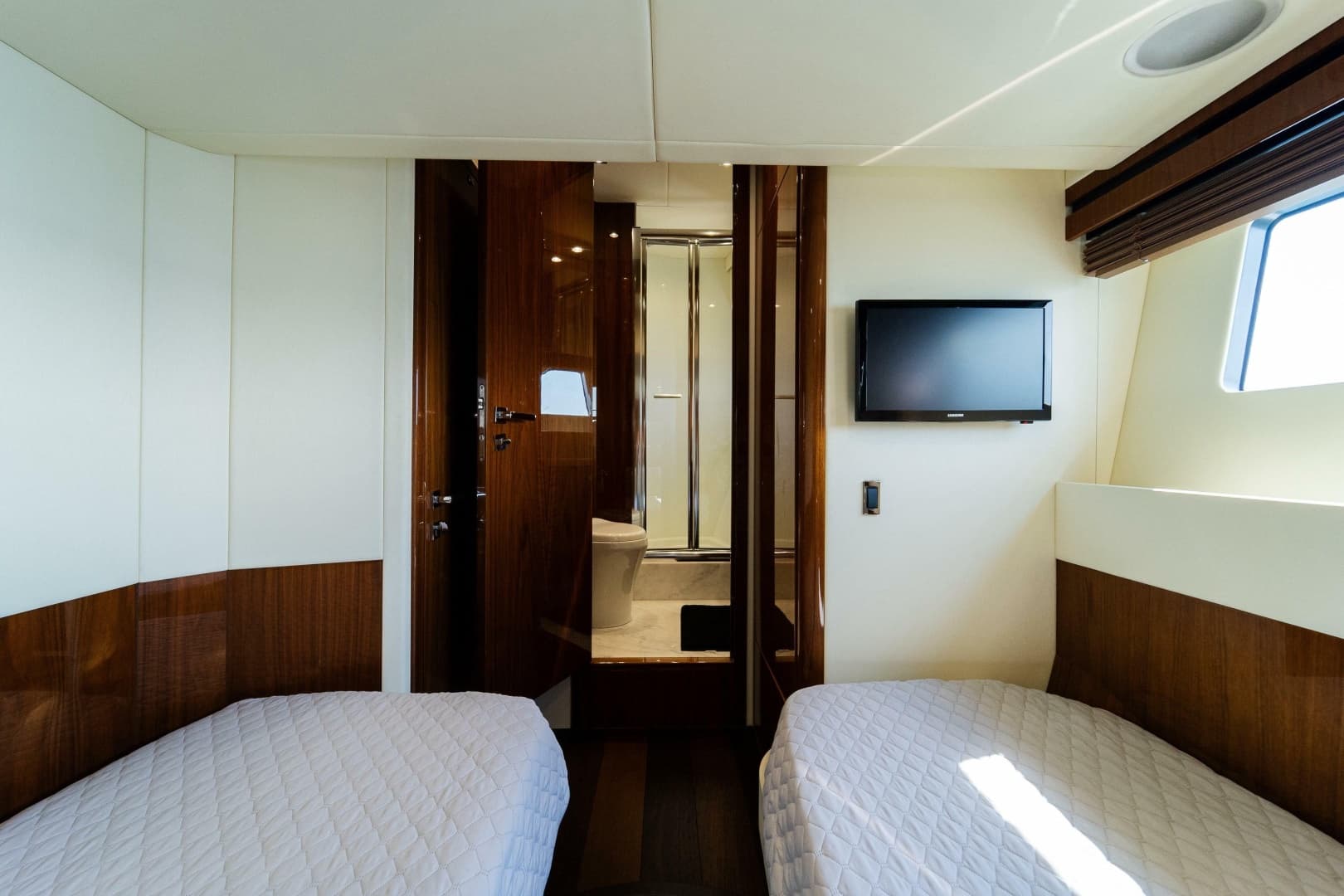 2016 Sunseeker Manhattan 65