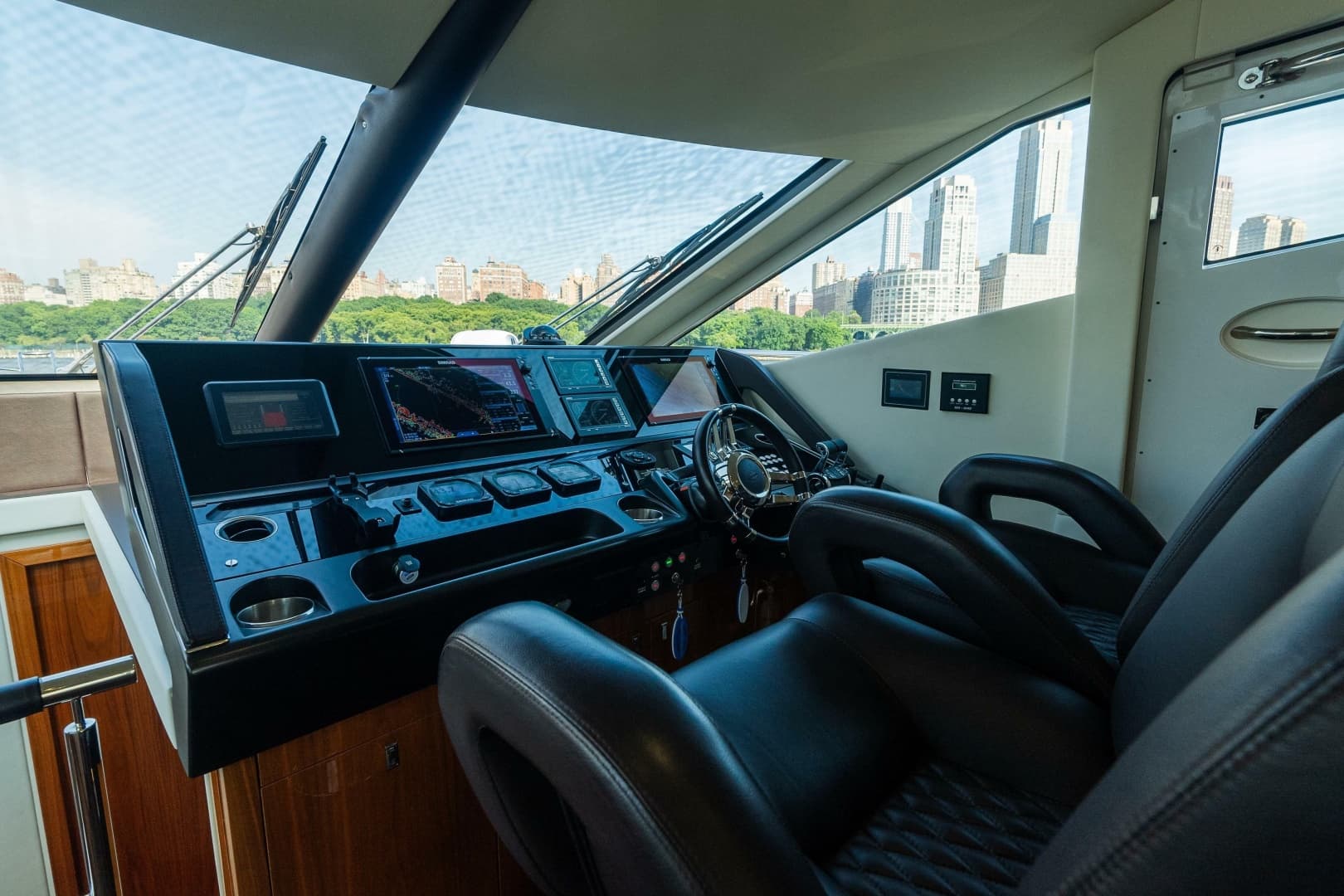 2016 Sunseeker Manhattan 65