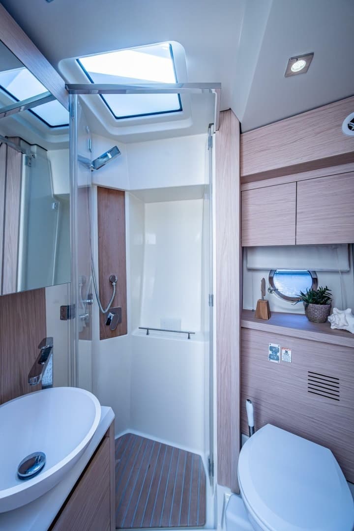 2015 Beneteau Monte Carlo 4