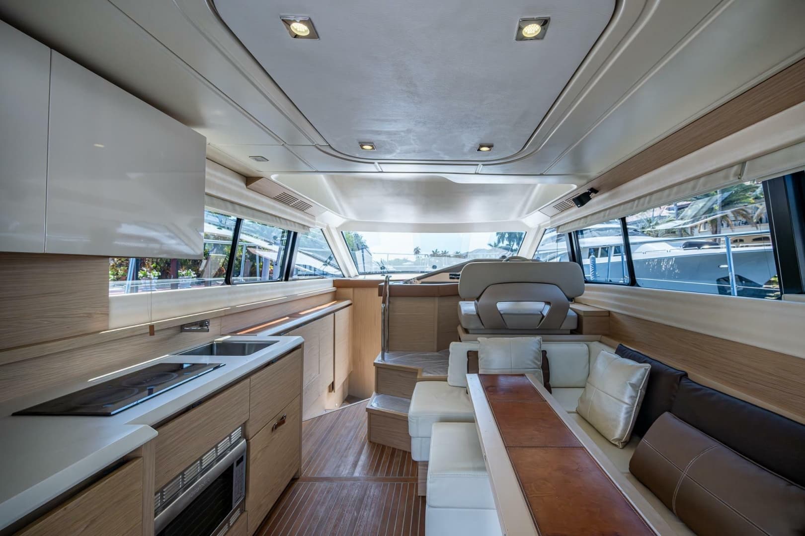 2015 Beneteau Monte Carlo 4