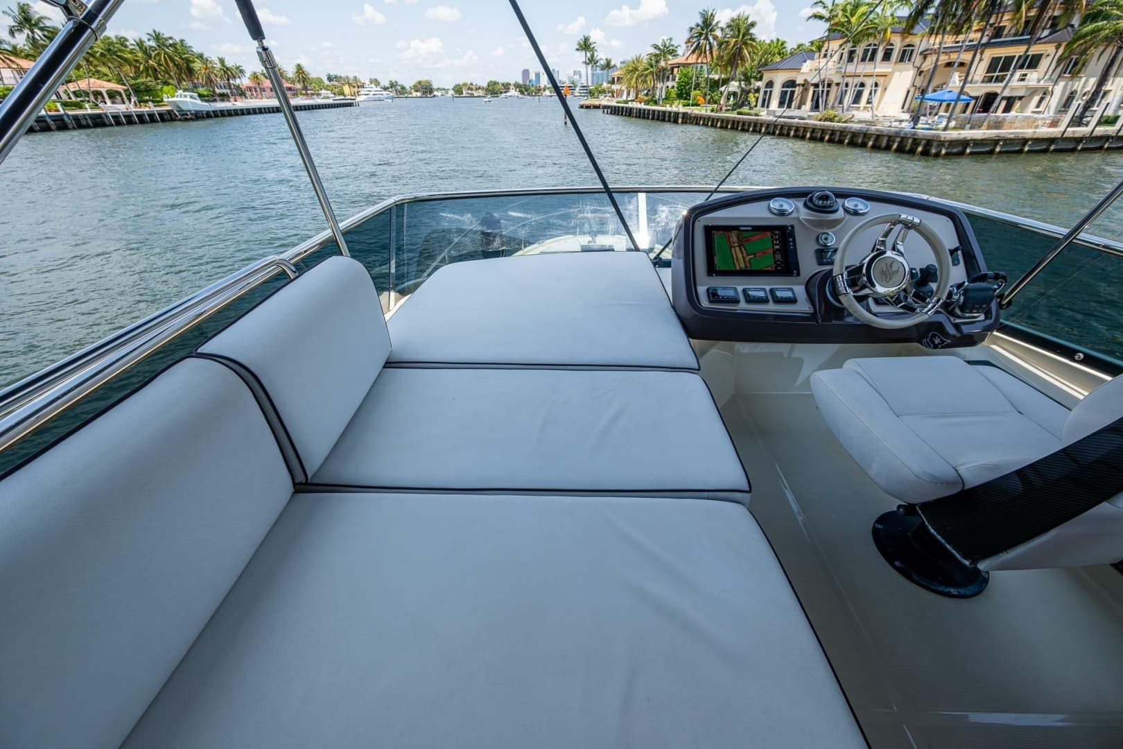 2015 Beneteau Monte Carlo 4