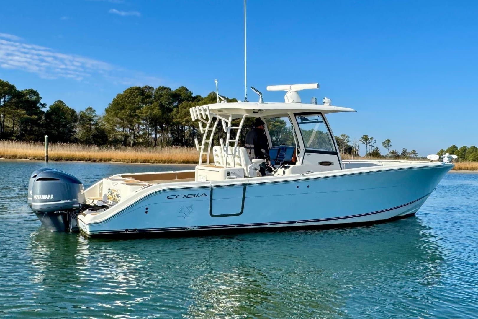 2015 Cobia 344 Center Console