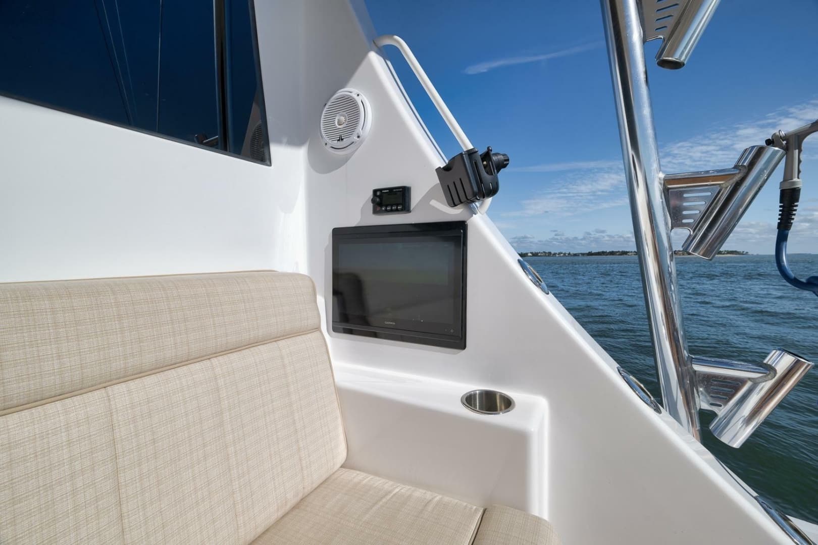 2015 Hatteras GT70