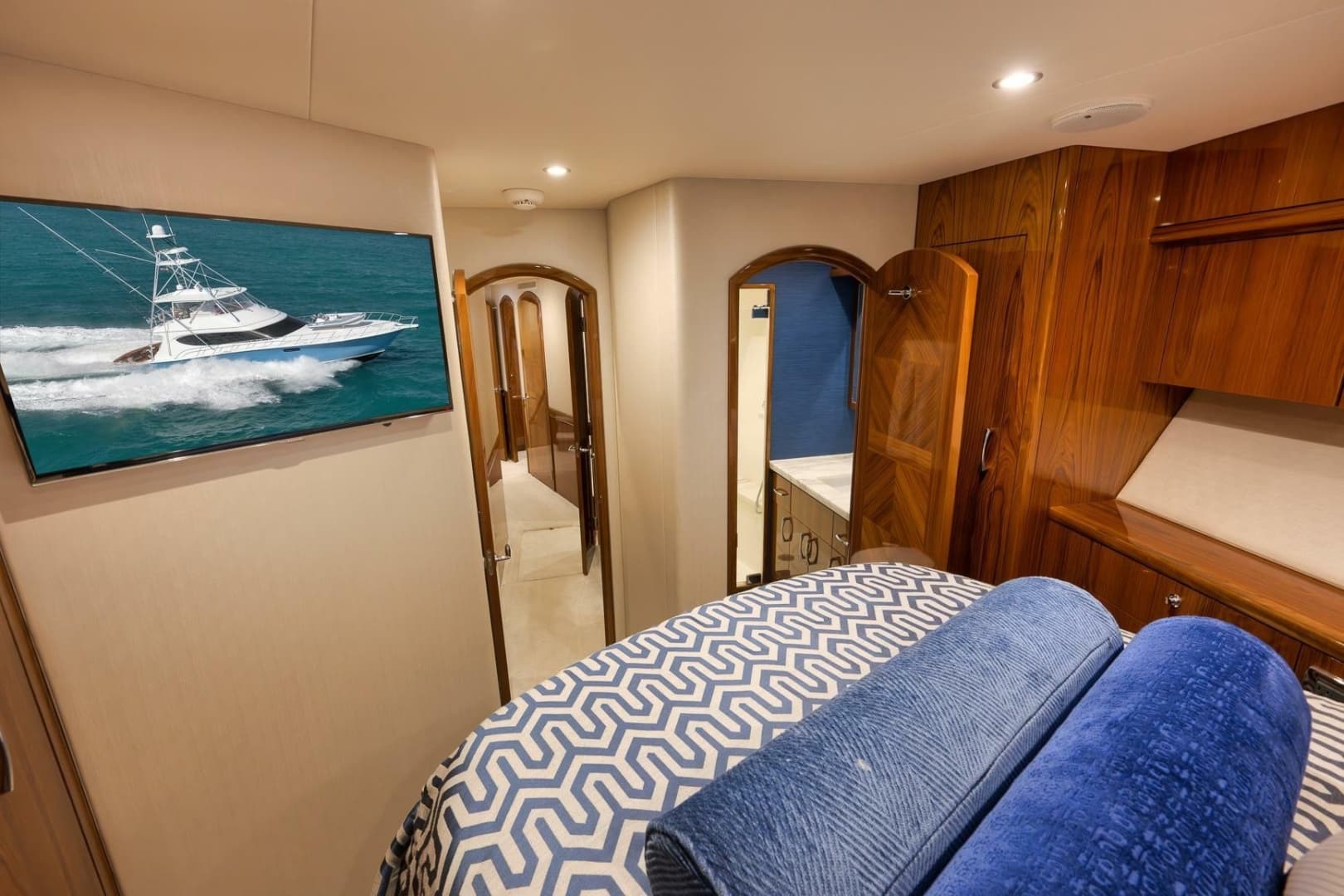 2015 Hatteras GT70