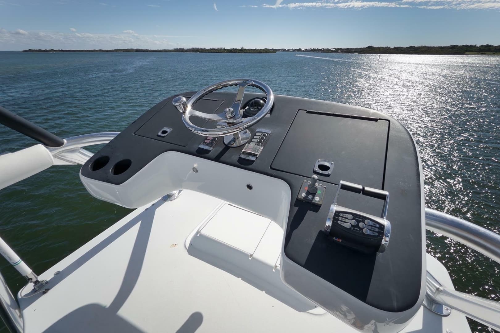 2015 Hatteras GT70
