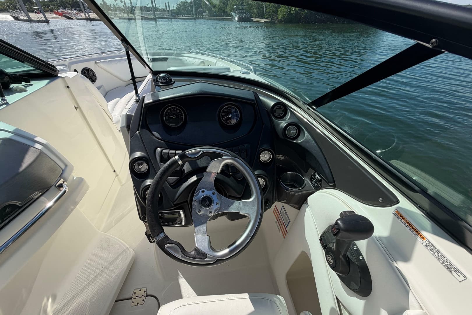 2015 Monterey 264FS
