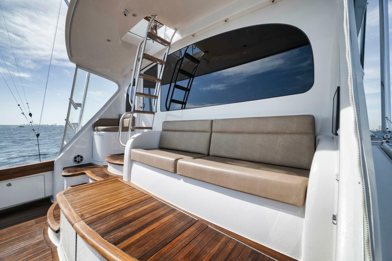 2015 Viking 70 Convertible
