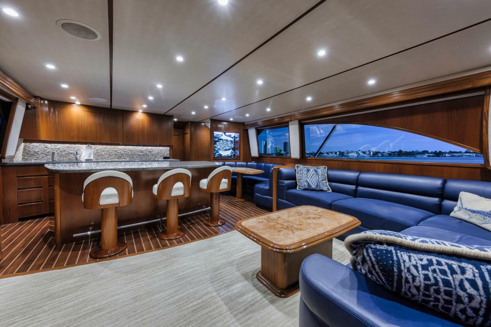 2015 Viking 70 Convertible