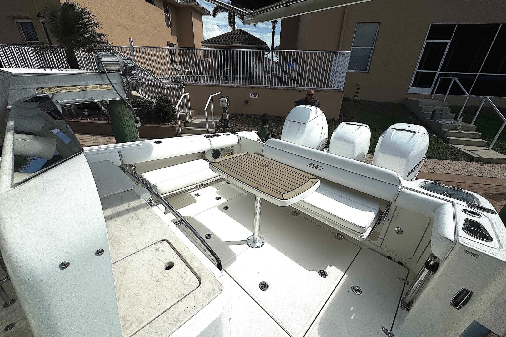 2014 Boston Whaler 350 Outrage