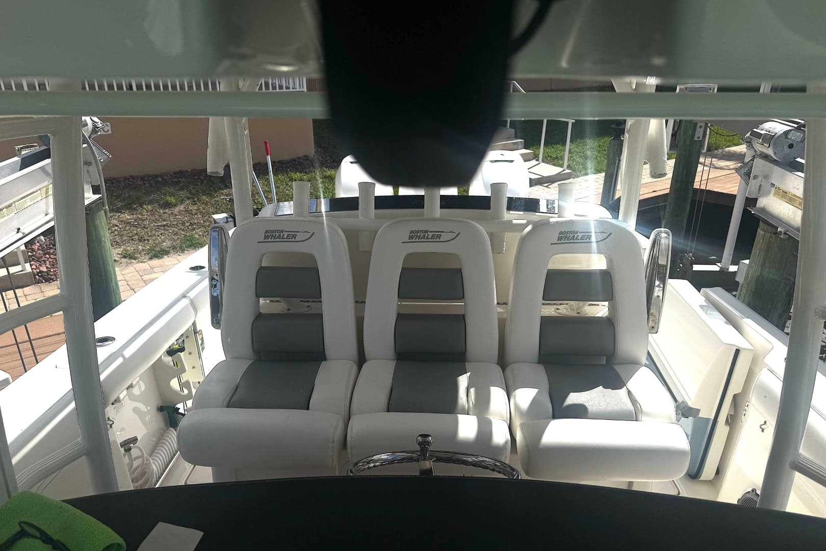 2014 Boston Whaler 350 Outrage