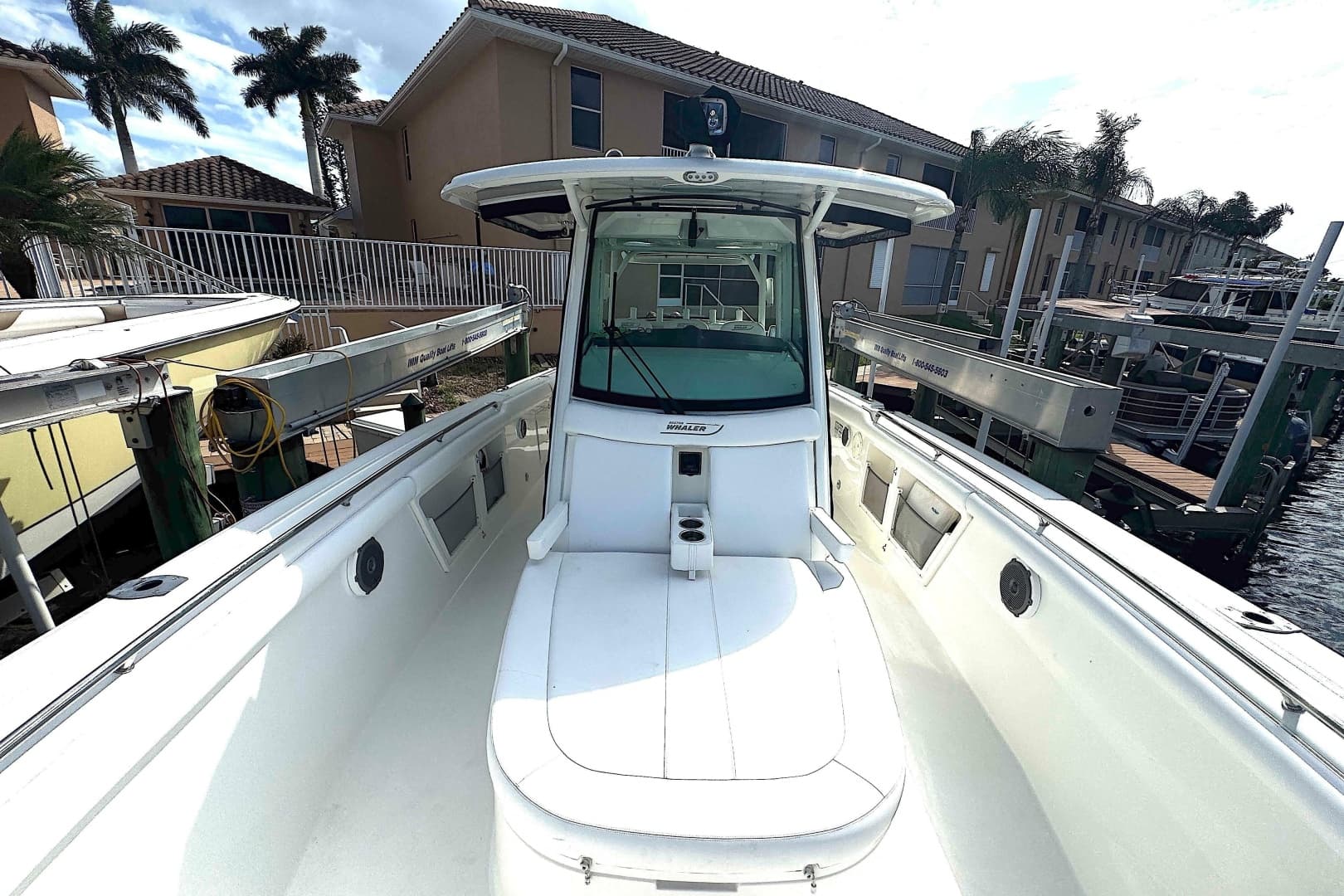 2014 Boston Whaler 350 Outrage