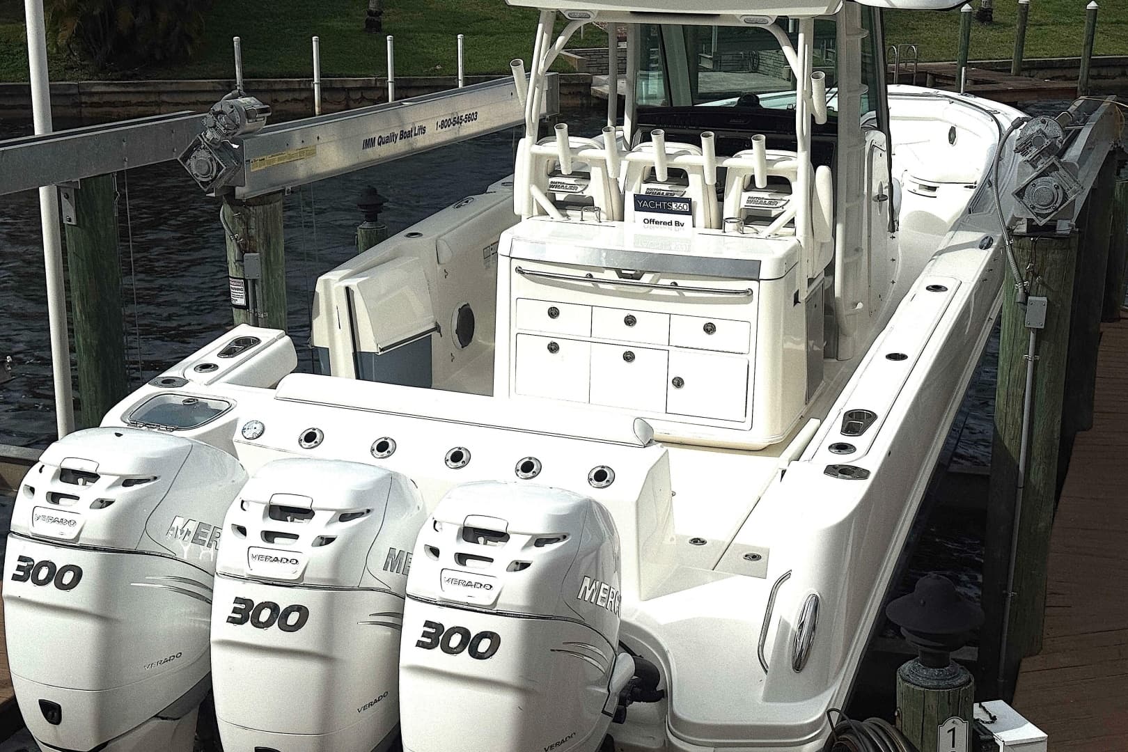 2014 Boston Whaler 350 Outrage