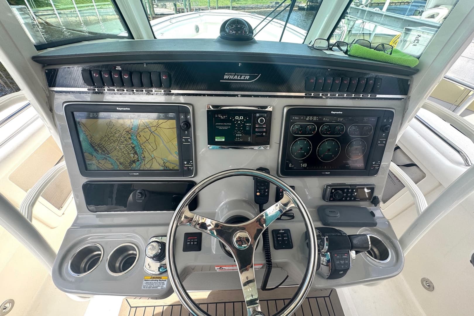 2014 Boston Whaler 350 Outrage