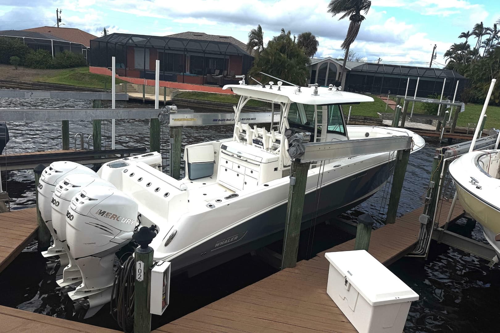 2014 Boston Whaler 350 Outrage