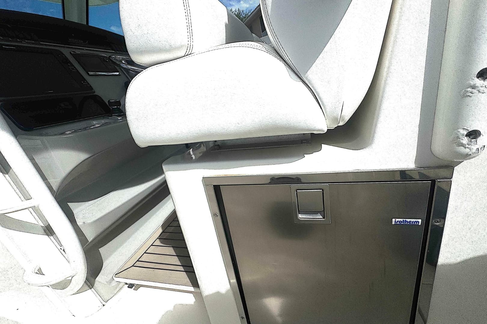 2014 Boston Whaler 350 Outrage