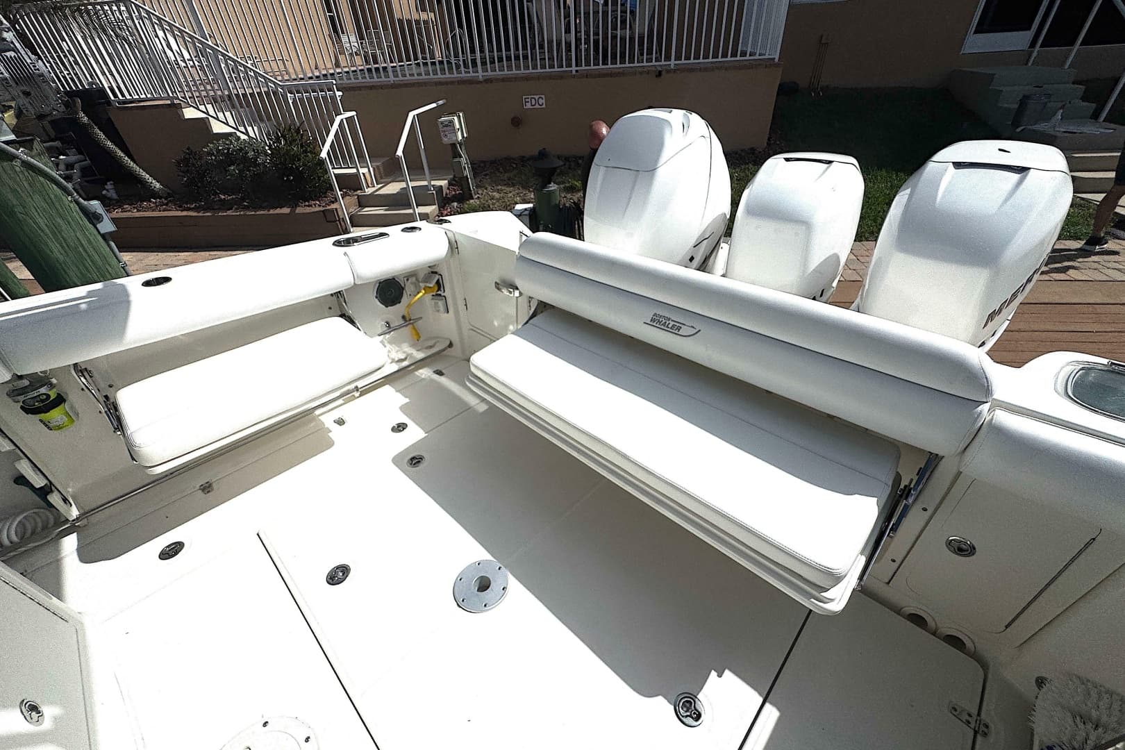 2014 Boston Whaler 350 Outrage