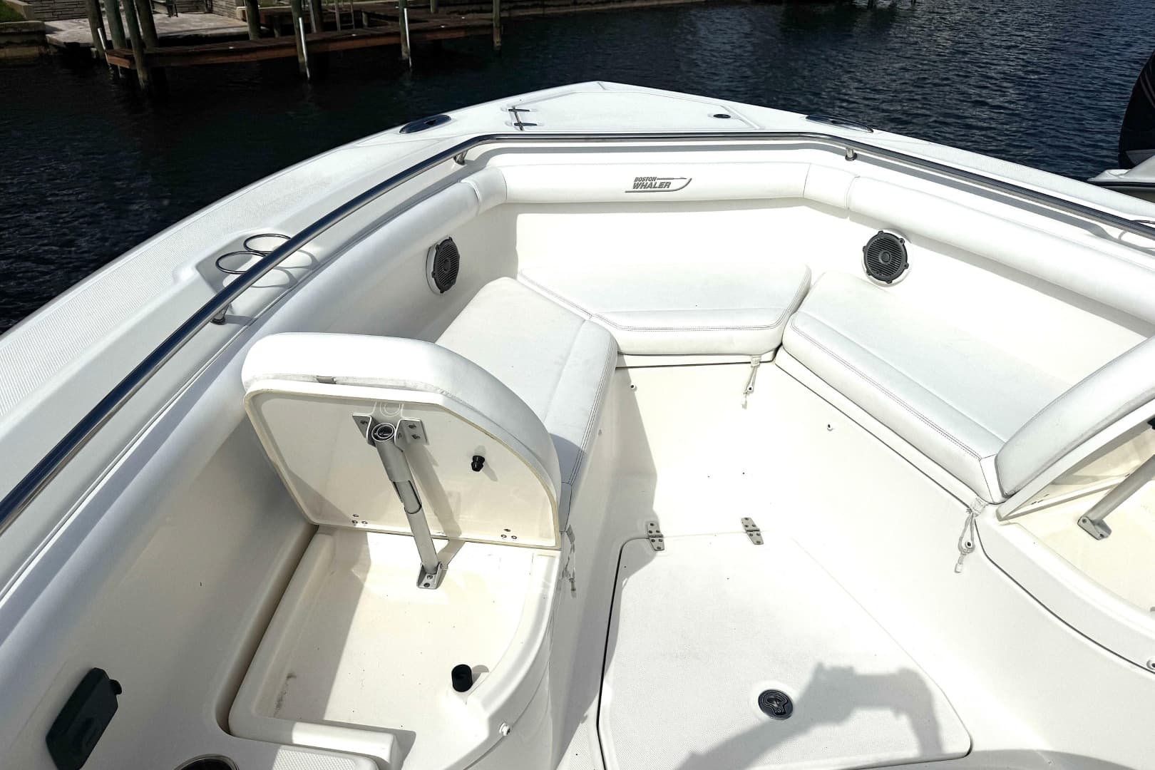 2014 Boston Whaler 350 Outrage