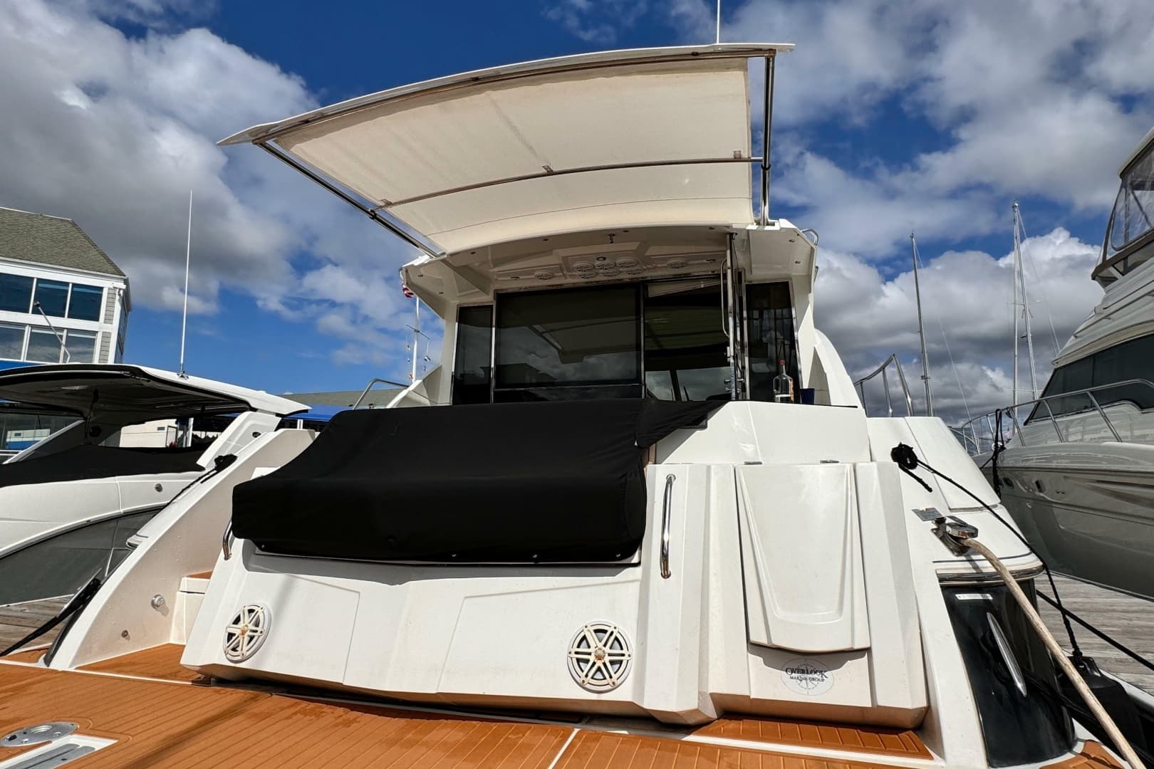2014 Cruisers Yachts 45 Cantius