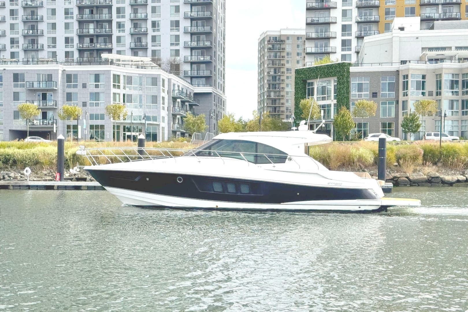2014 Cruisers Yachts 45 Cantius