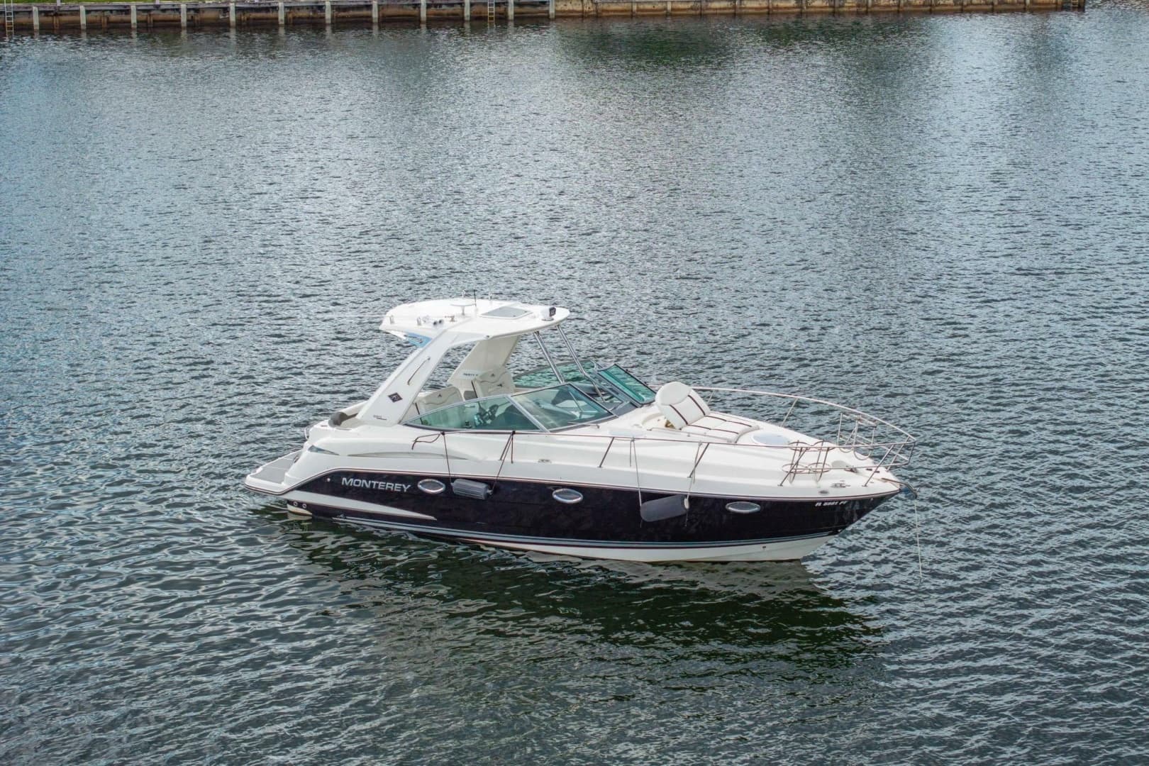 2014 Monterey 320 Sport Yacht