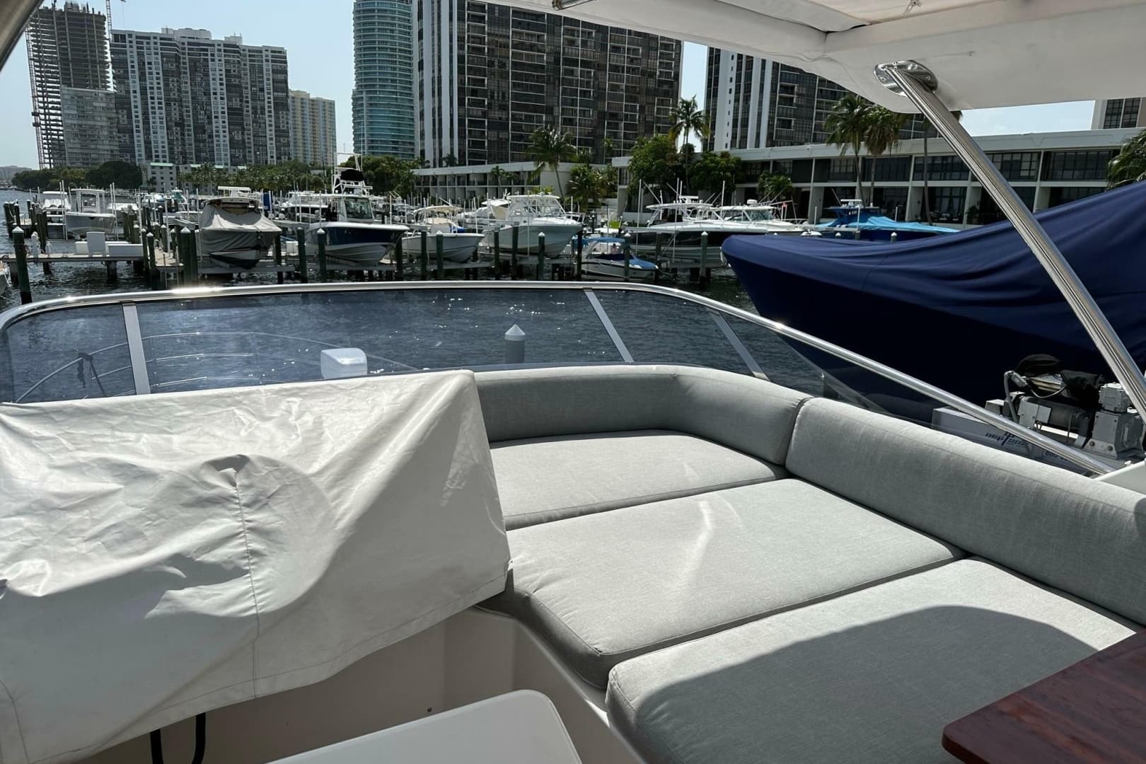 2013 Azimut Fly 53
