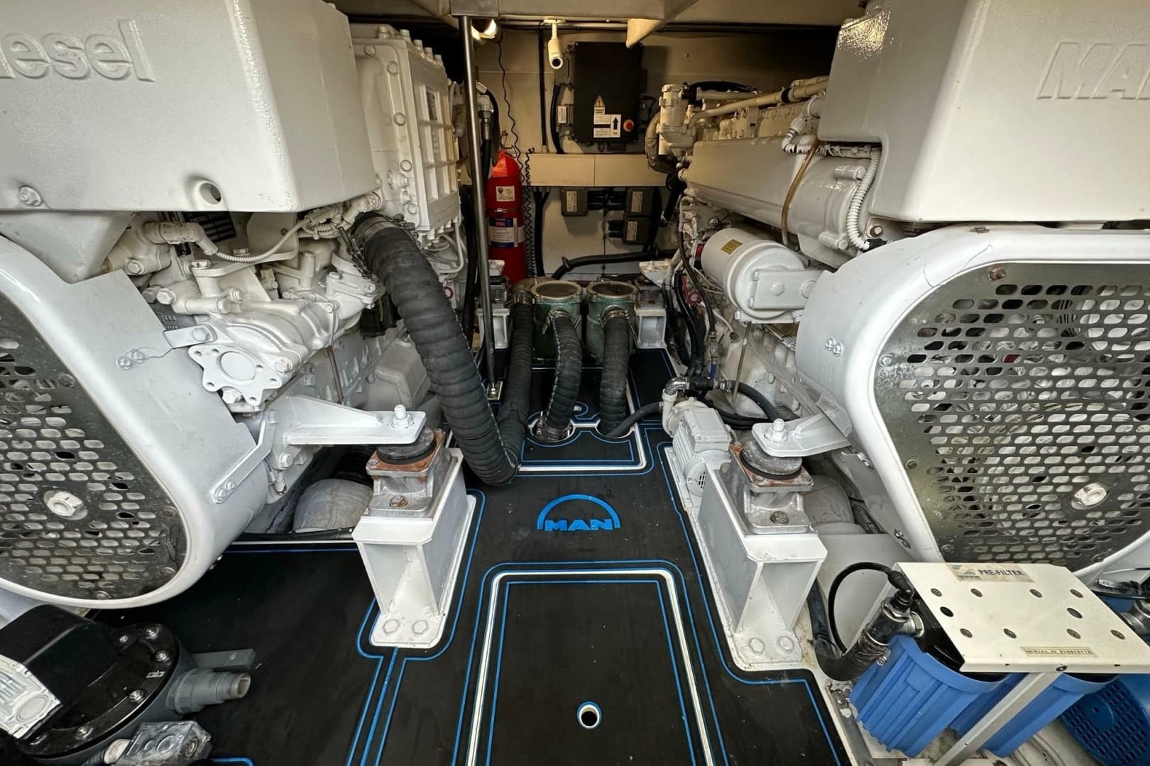 2013 Azimut Fly 53