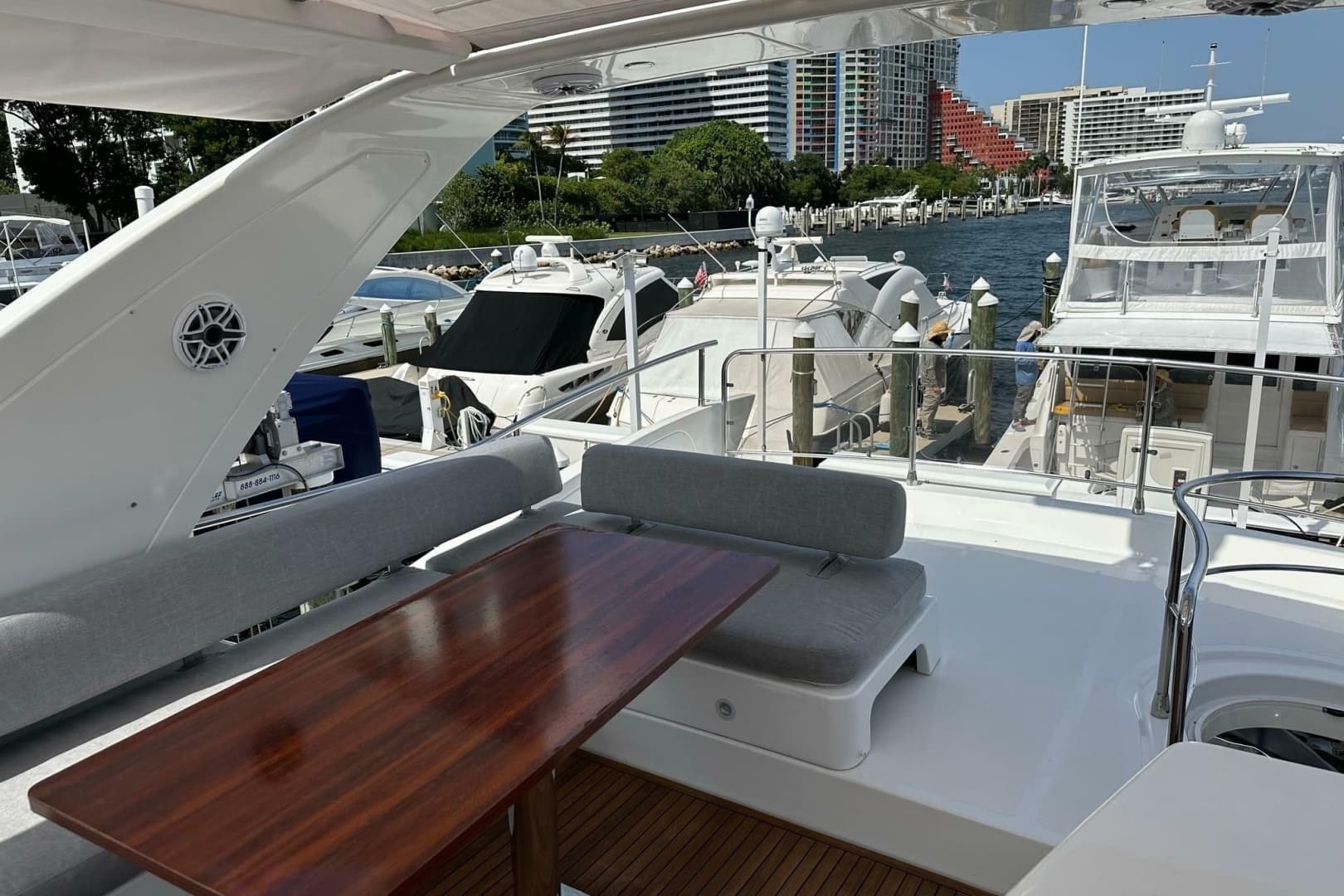 2013 Azimut Fly 53
