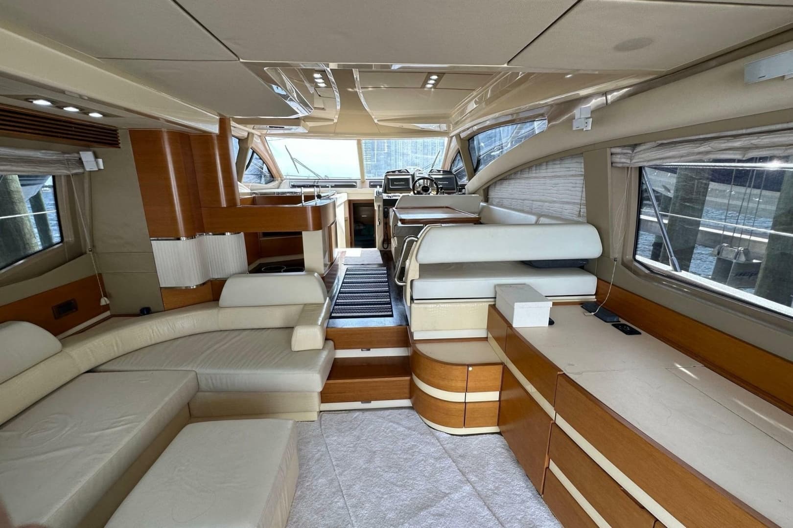 2013 Azimut Fly 53