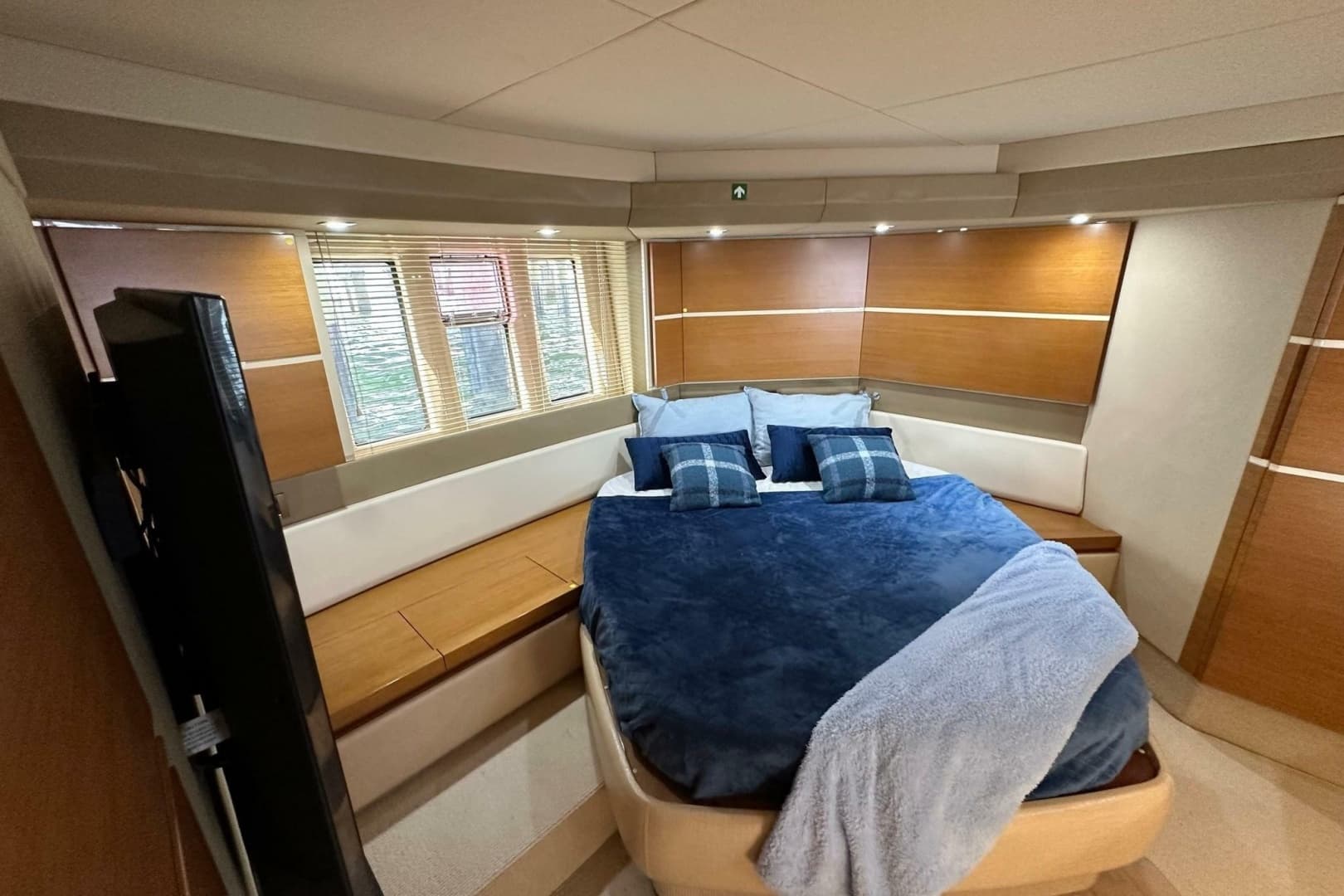 2013 Azimut Fly 53