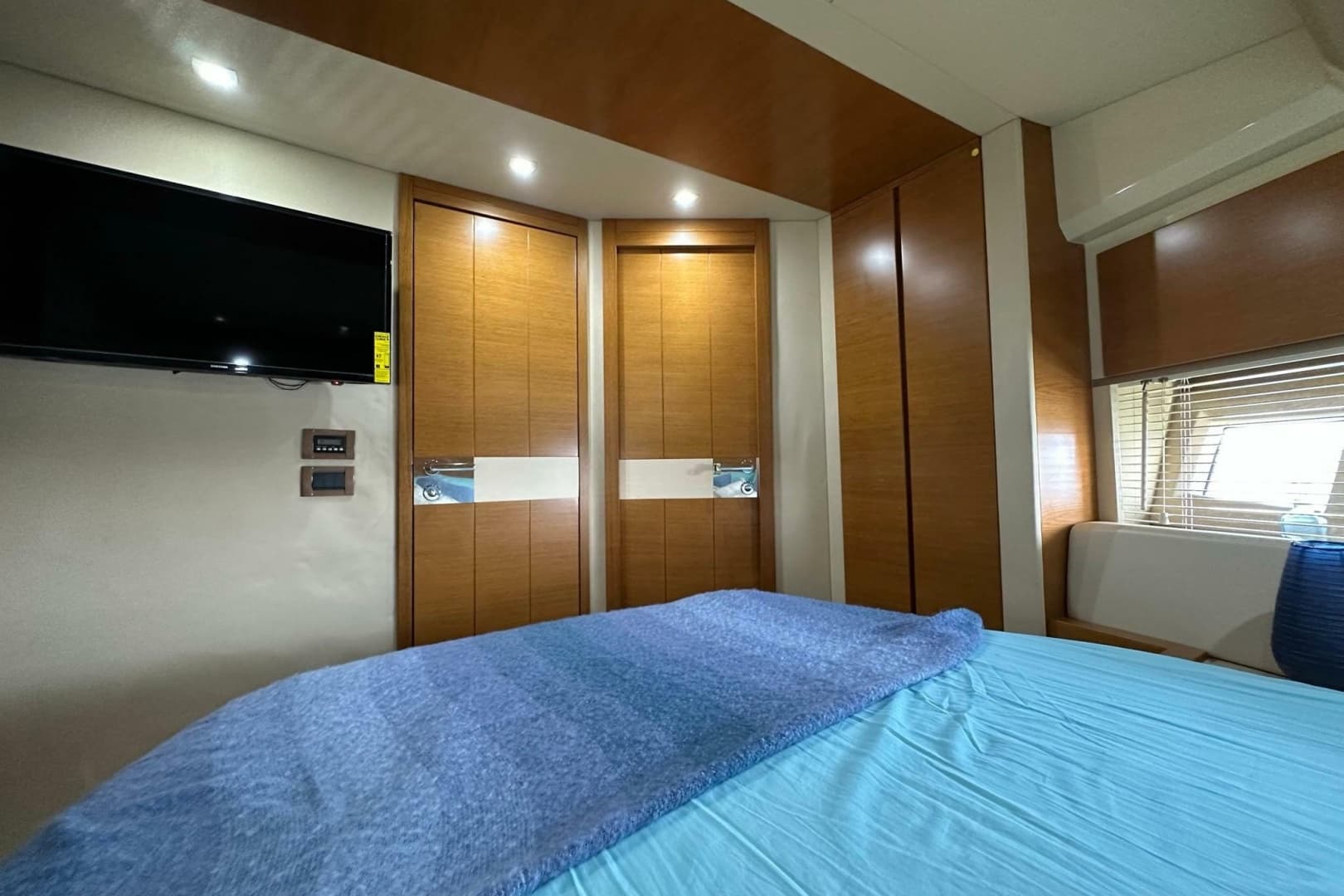 2013 Azimut Fly 53