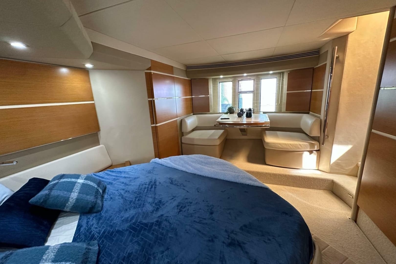 2013 Azimut Fly 53