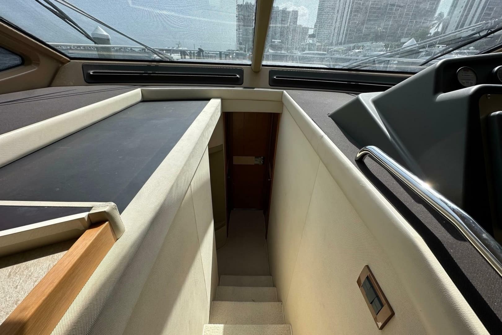 2013 Azimut Fly 53