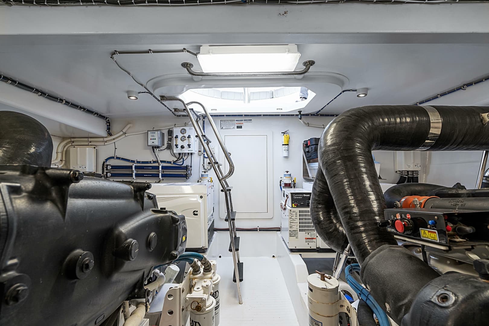 2013 Hatteras 60 Motor Yacht