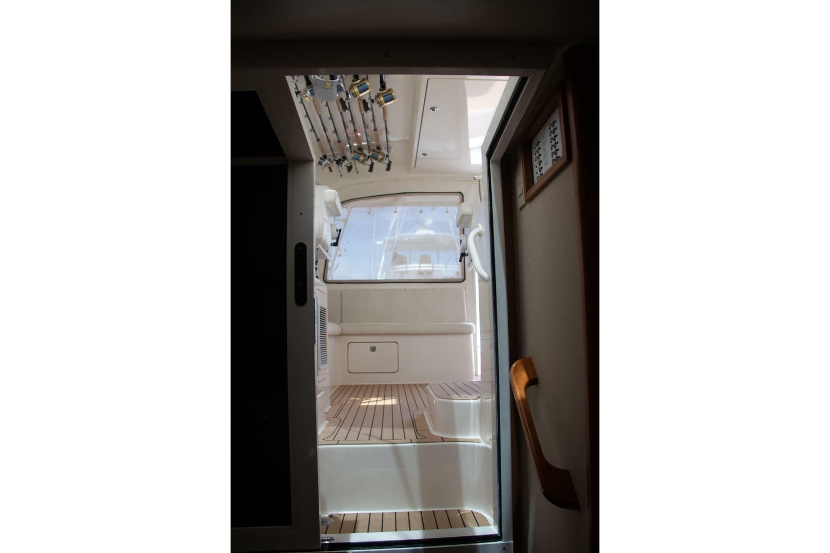 2013 Henriques 42 Express Hardtop