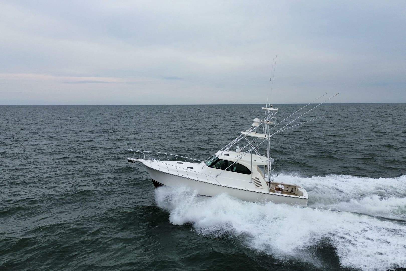 2013 Henriques 42 Express Hardtop