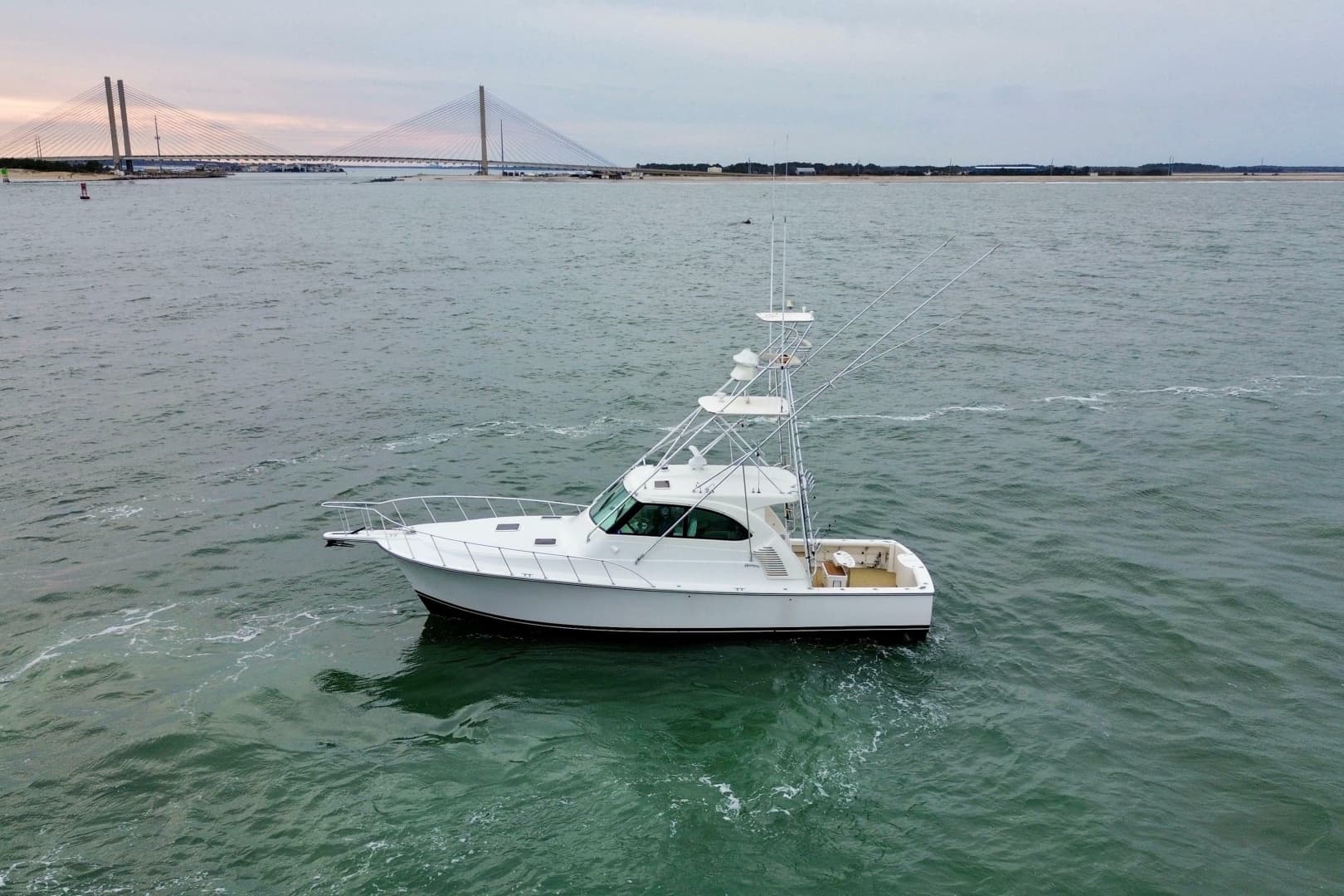 2013 Henriques 42 Express Hardtop