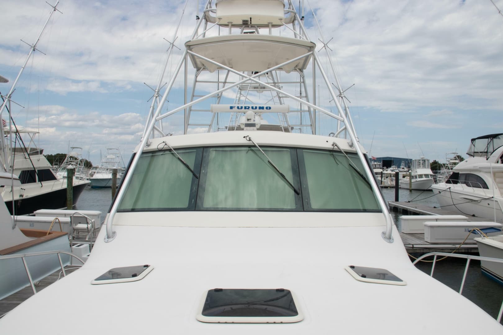 2013 Henriques 42 Express Hardtop