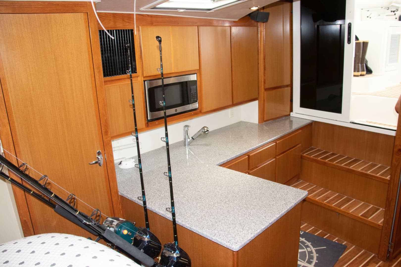 2013 Henriques 42 Express Hardtop