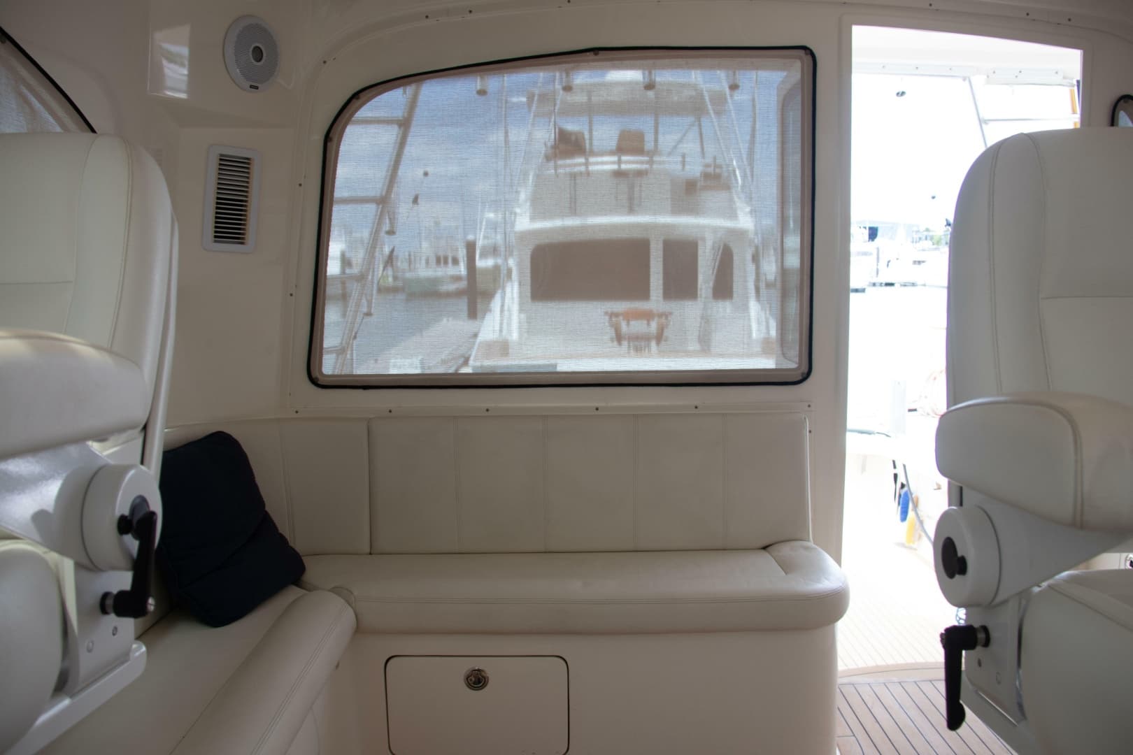 2013 Henriques 42 Express Hardtop