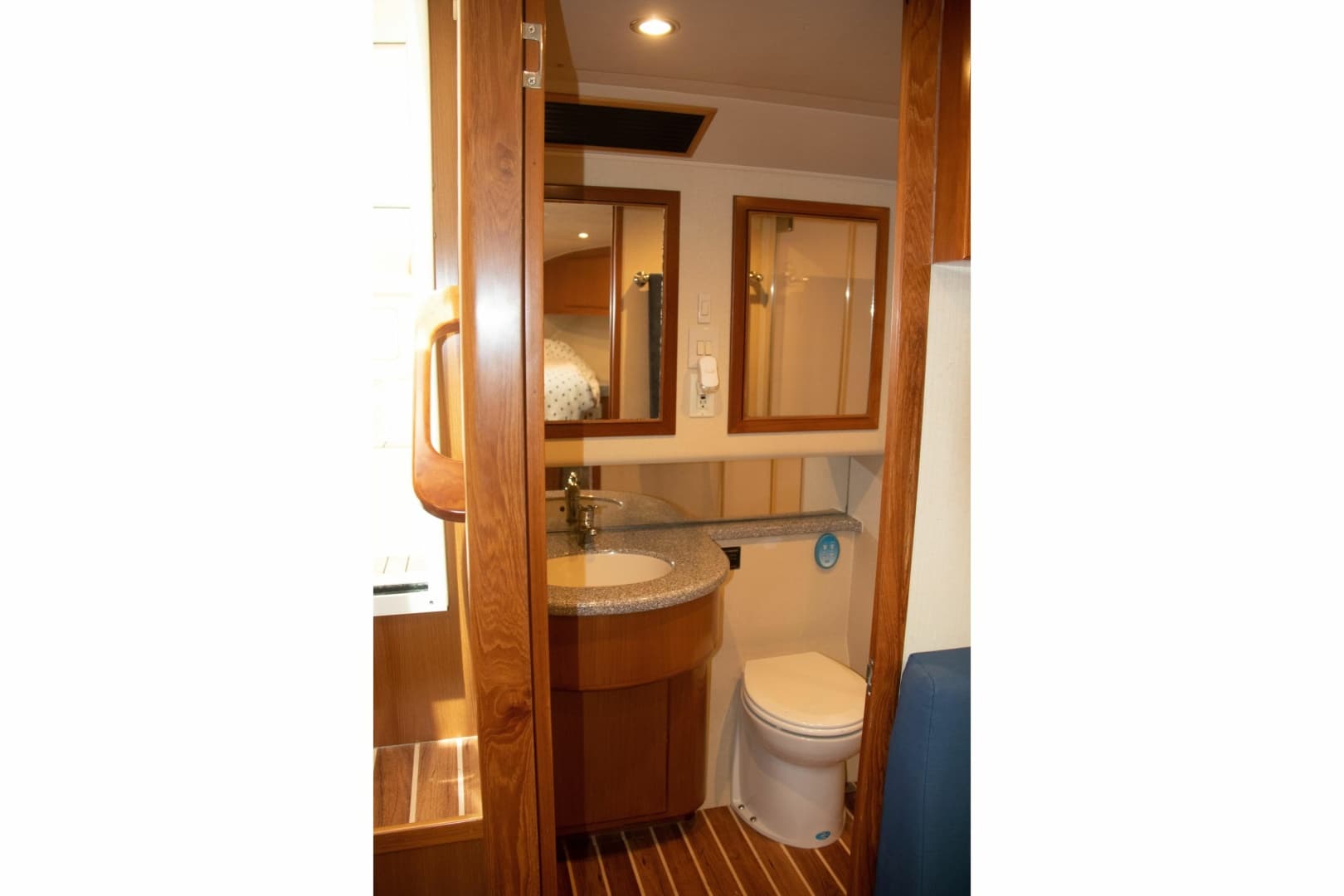 2013 Henriques 42 Express Hardtop