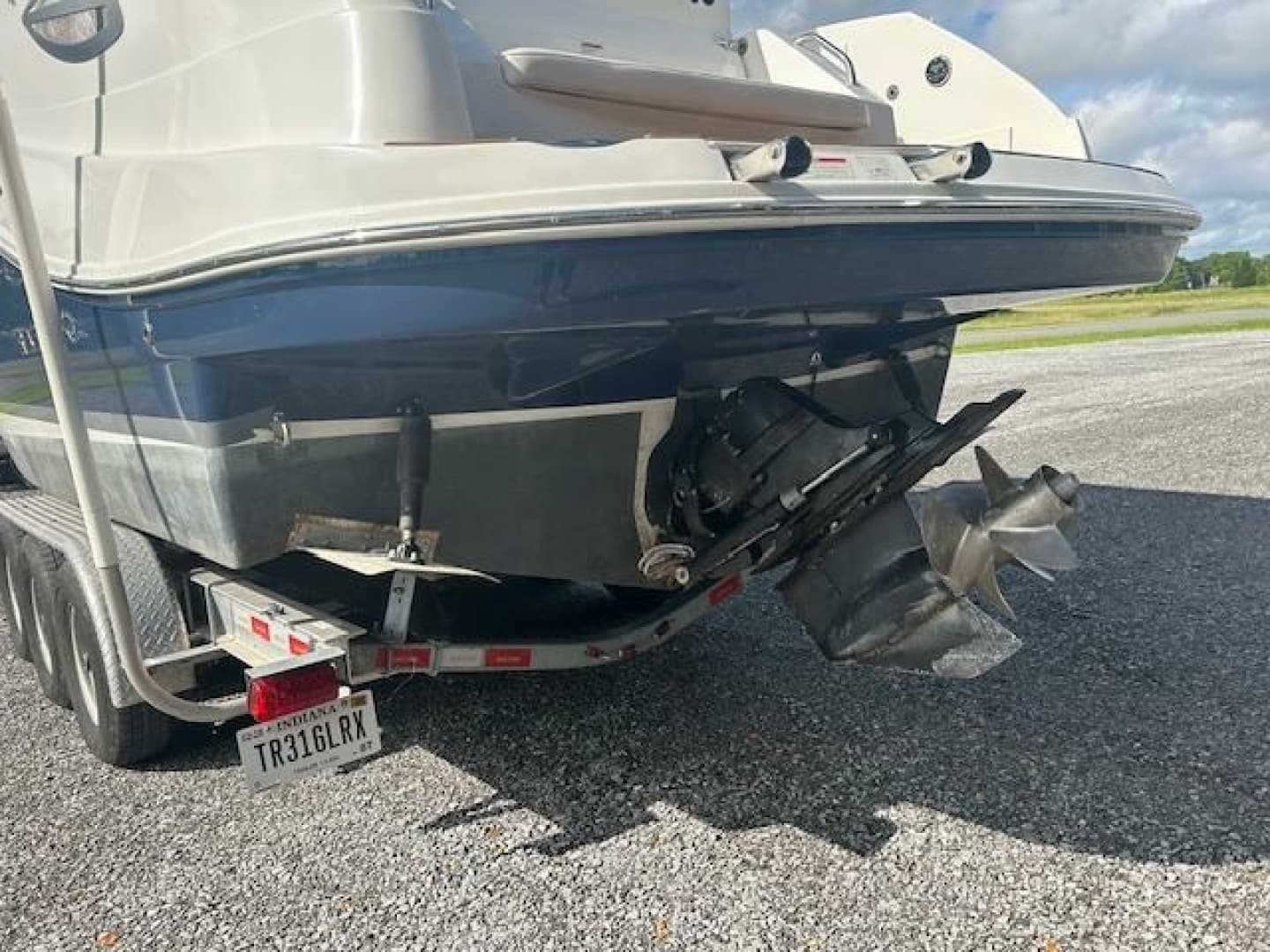 2013 Rinker 290 Express Cruiser