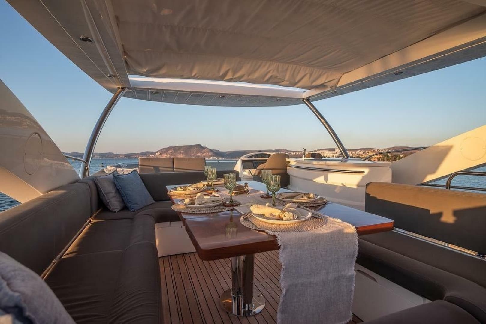 2012 Sunseeker Manhattan 73
